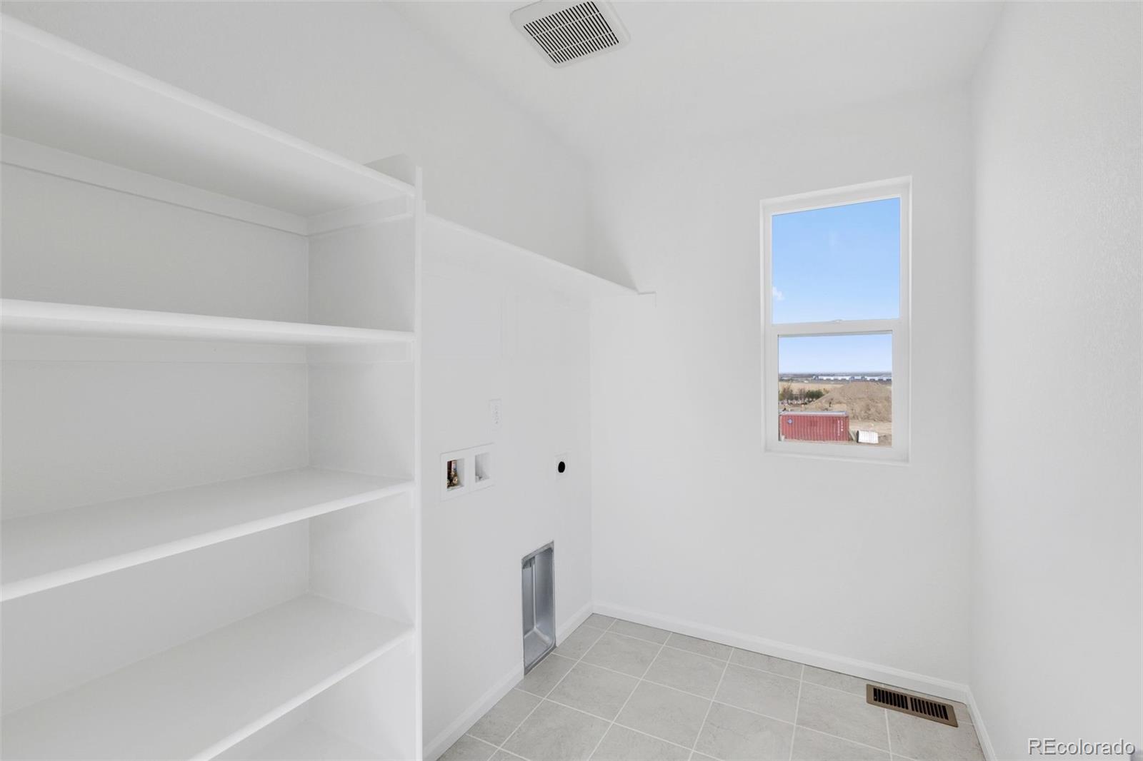 5479 N Elk Street Aurora CO 80019