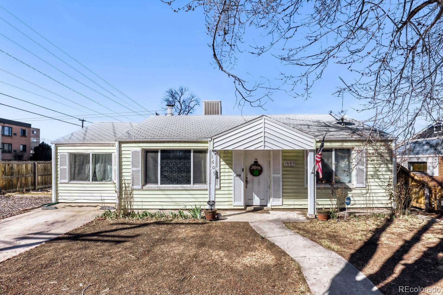 1605 Oakland Street Aurora CO 80010