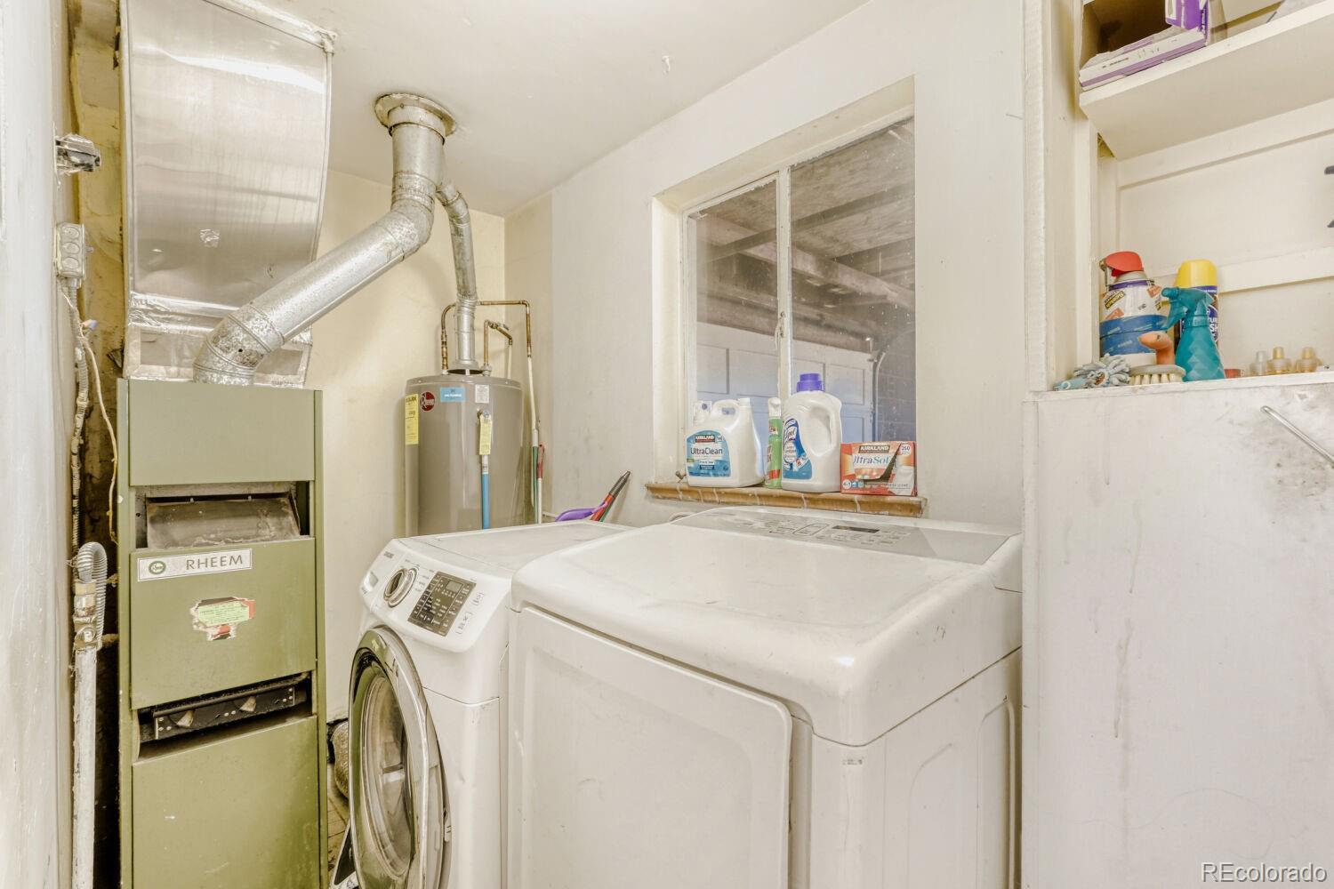 1605 Oakland Street Aurora CO 80010