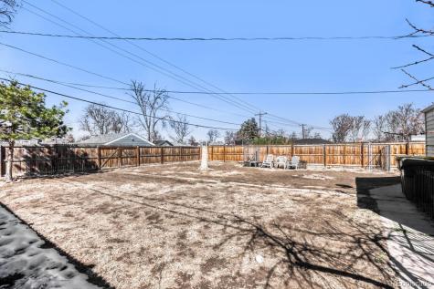 1605 Oakland Street Aurora CO 80010
