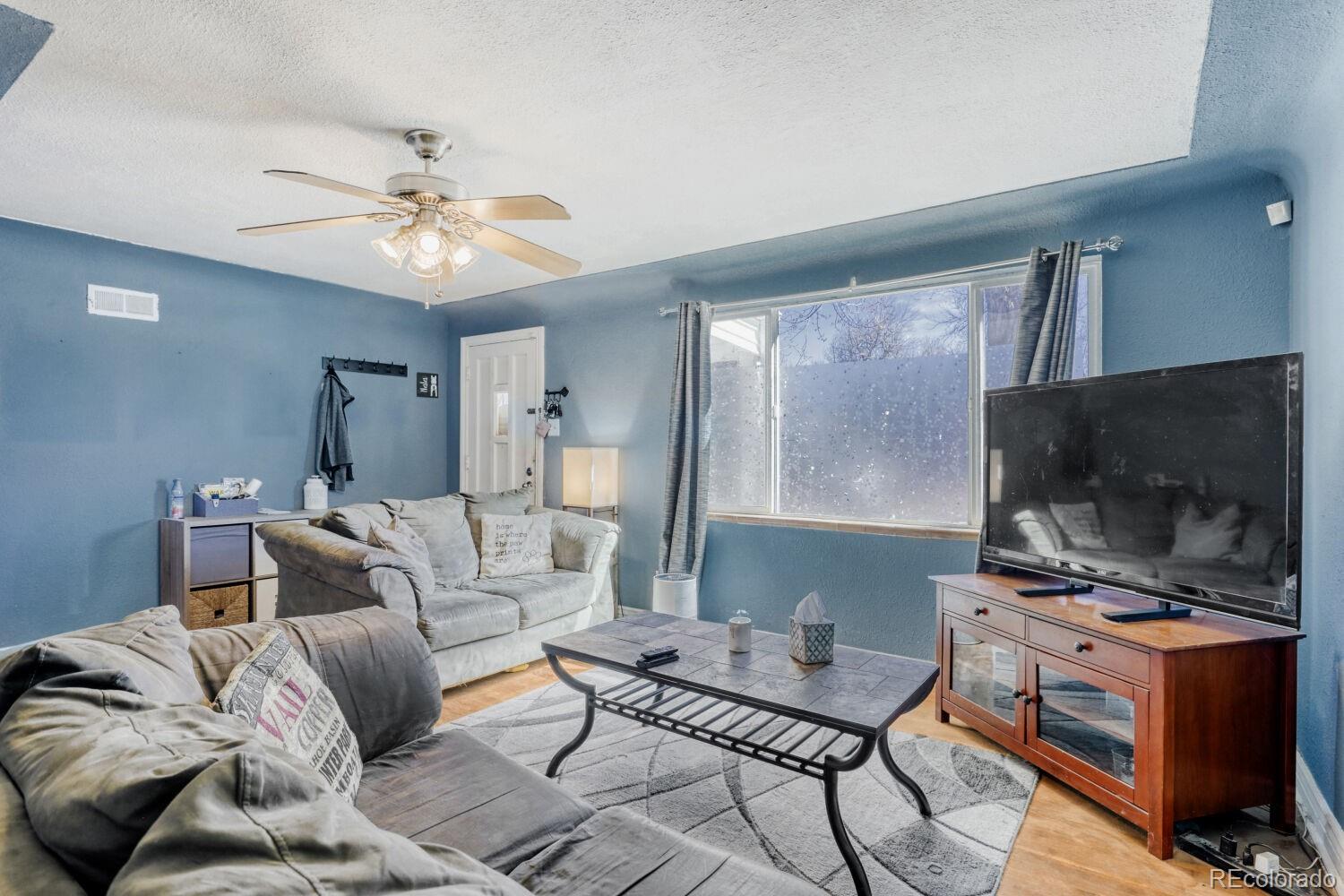 1605 Oakland Street Aurora CO 80010
