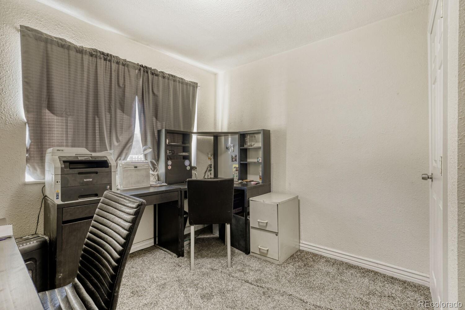1605 Oakland Street Aurora CO 80010