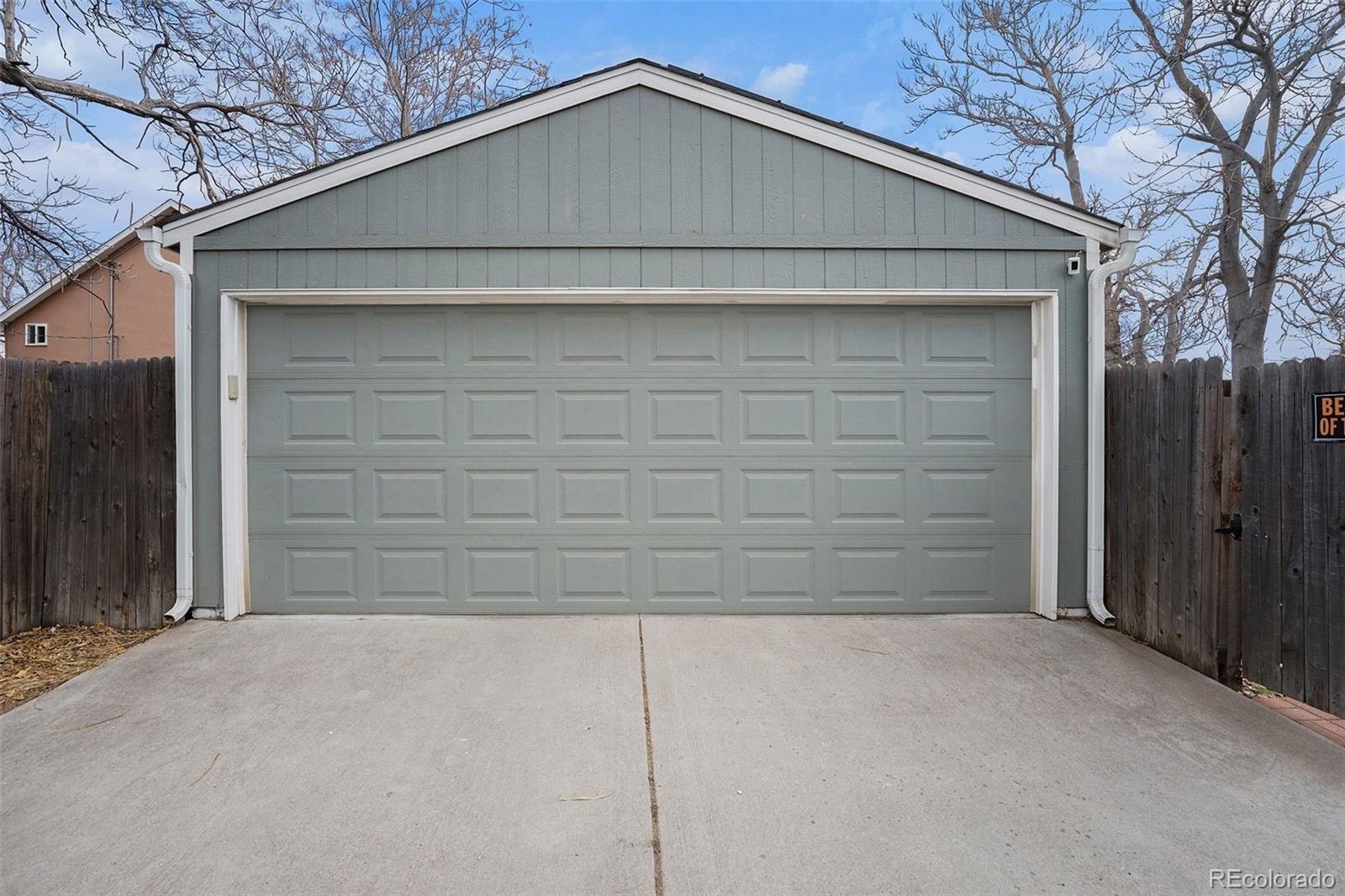 4927 Beach Court Denver CO 80221