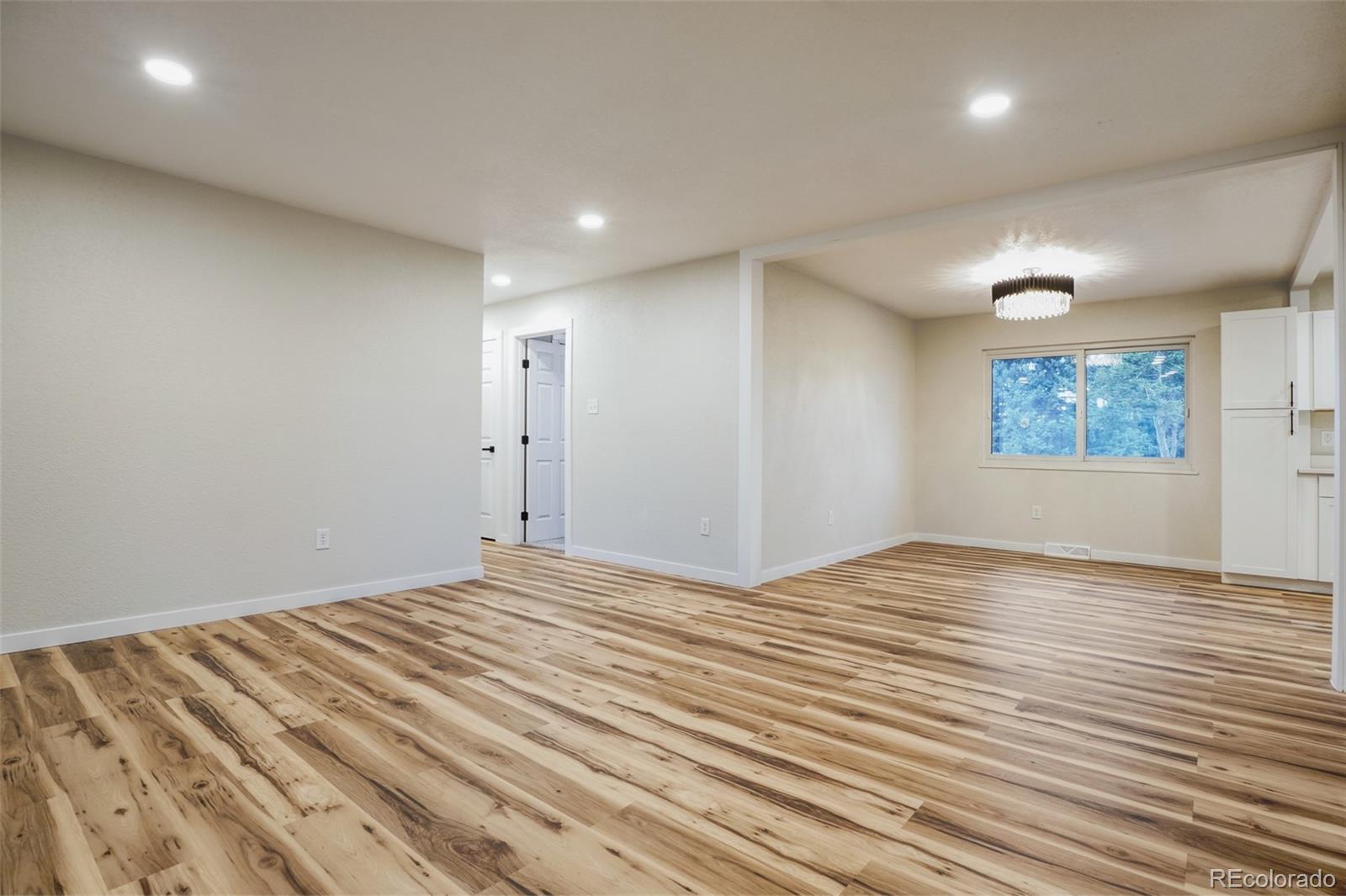 2123 S Olathe Street Aurora CO 80013