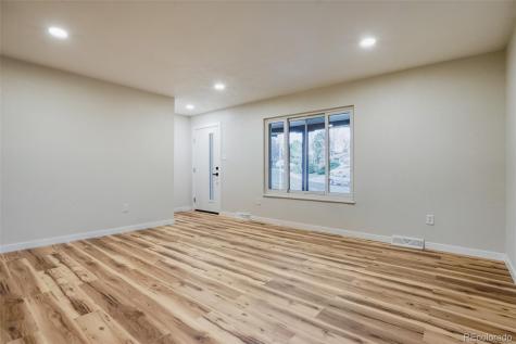 2123 S Olathe Street Aurora CO 80013