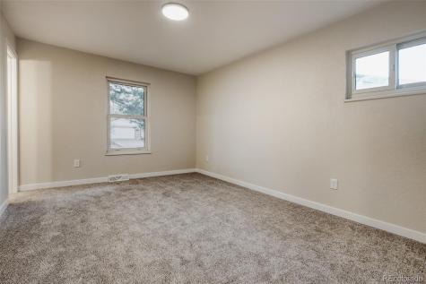 2123 S Olathe Street Aurora CO 80013