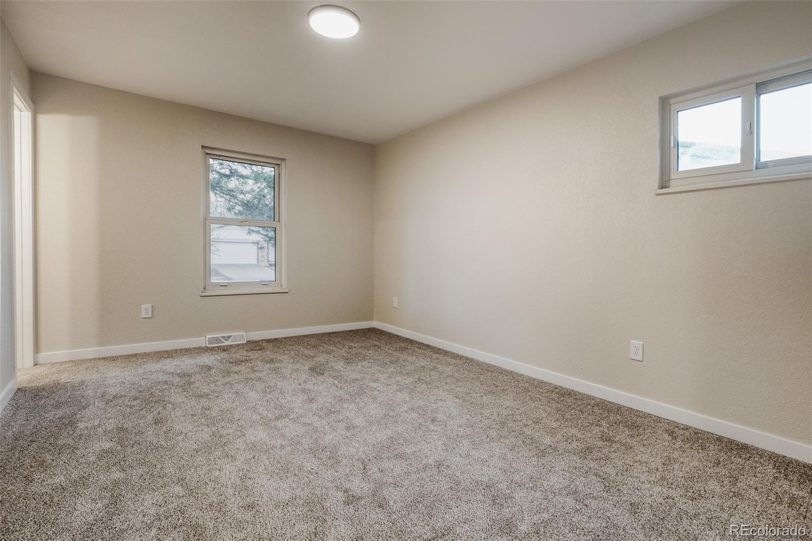 2123 S Olathe Street Aurora CO 80013