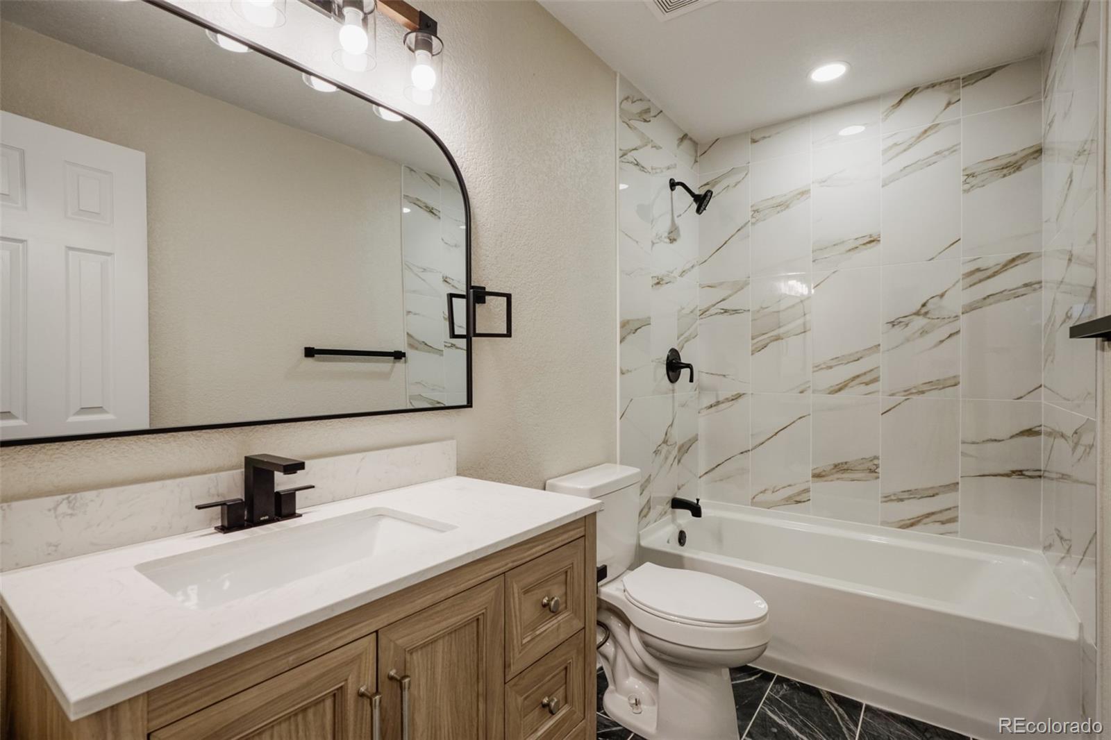 2123 S Olathe Street Aurora CO 80013