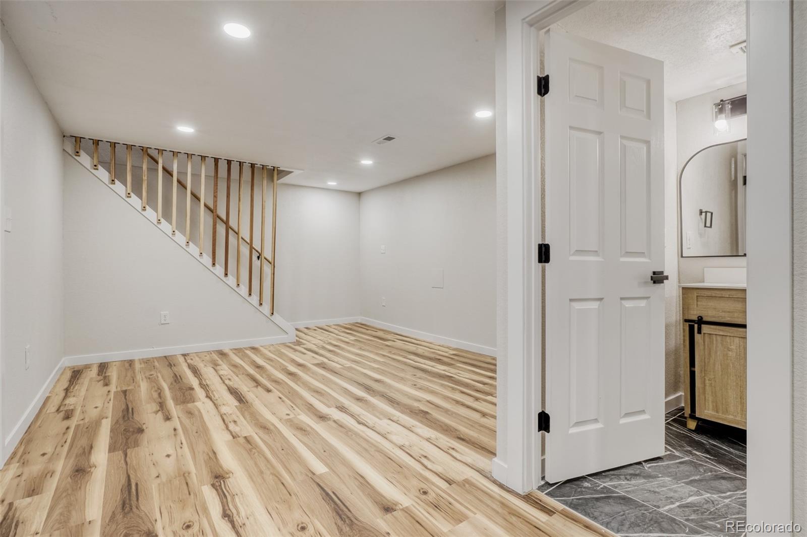 2123 S Olathe Street Aurora CO 80013