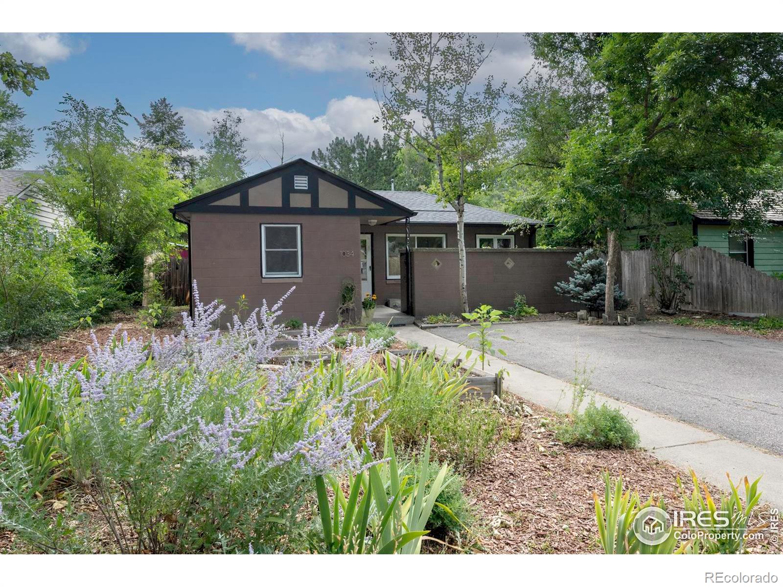 1034 Venice Street Longmont CO 80501