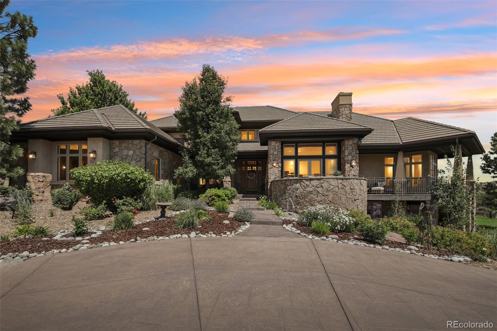 9737 Elkhorn Street Littleton CO 80127