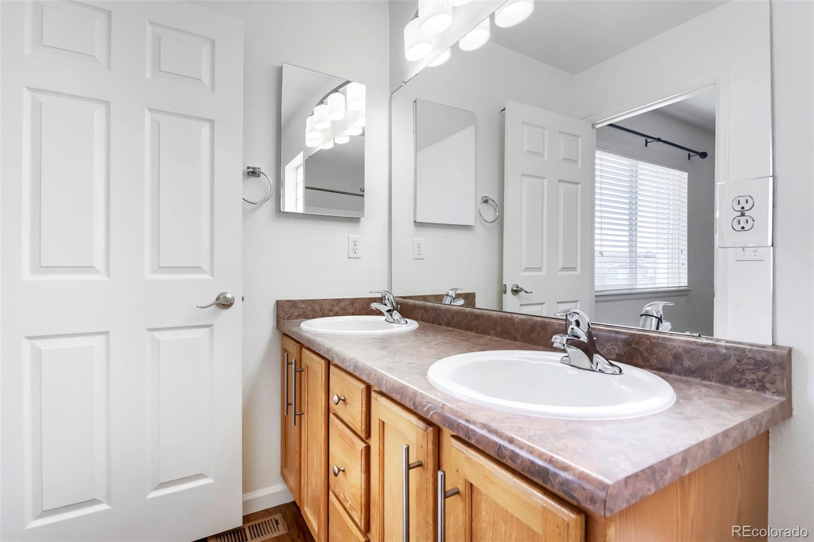 4605 Lyndenwood Circle Highlands Ranch CO 80130