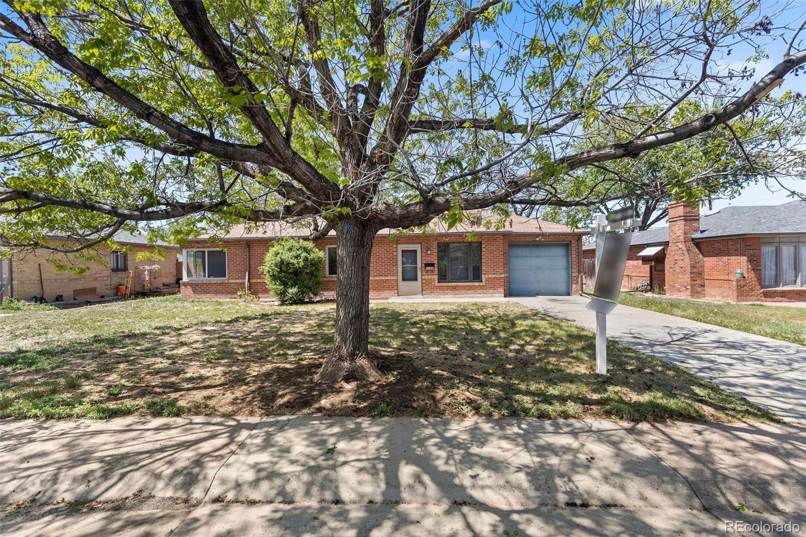 1283 Racine Street Aurora CO 80011
