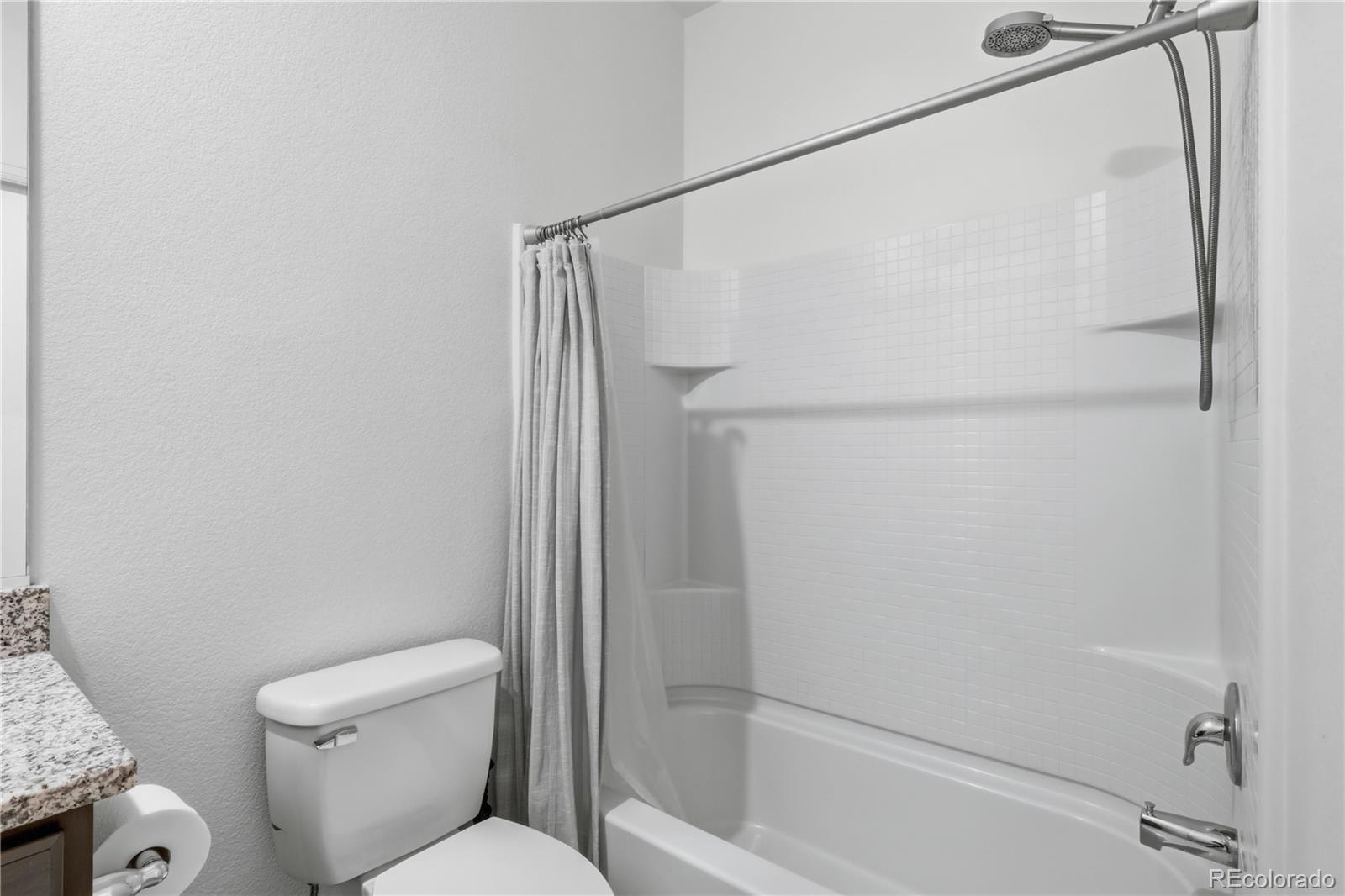 211 Clayton Avenue Keenesburg CO 80643