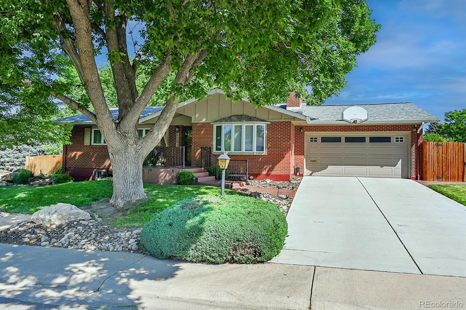 8201 E Lehigh Drive Denver CO 80237