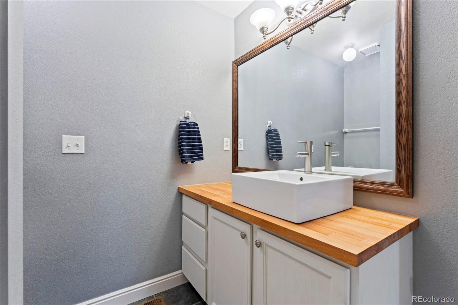 7120 S Clay Street Littleton CO 80120