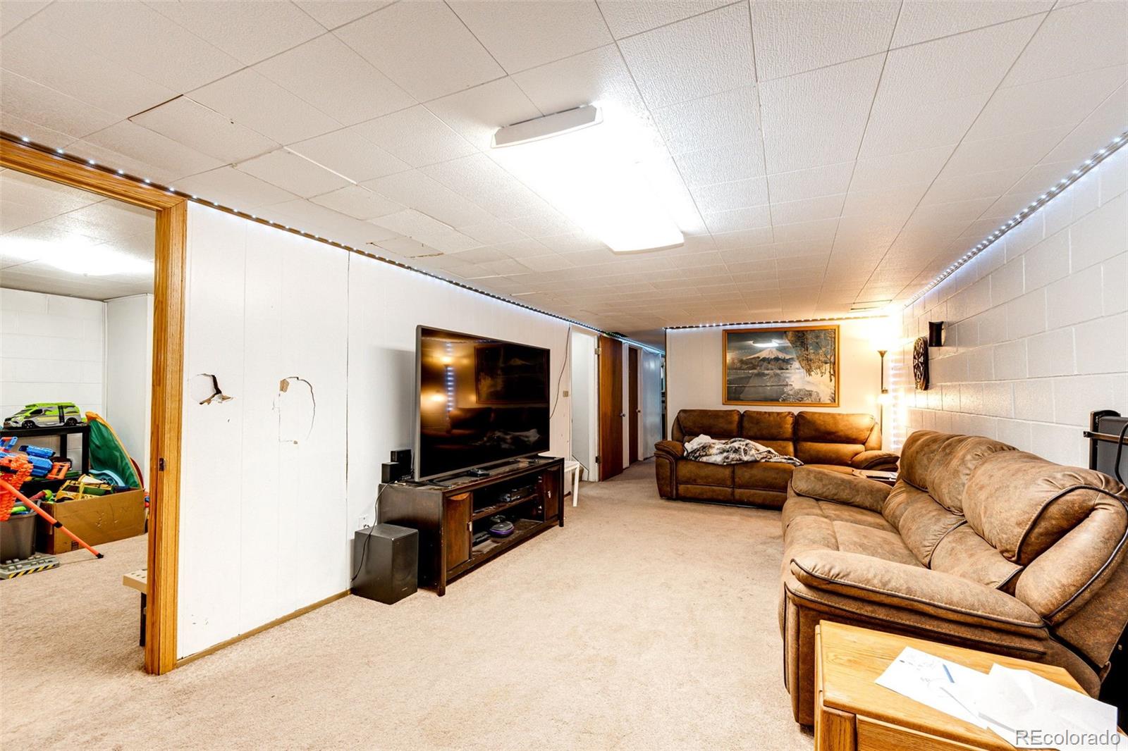 691 3rd Avenue Deer Trail CO 80105
