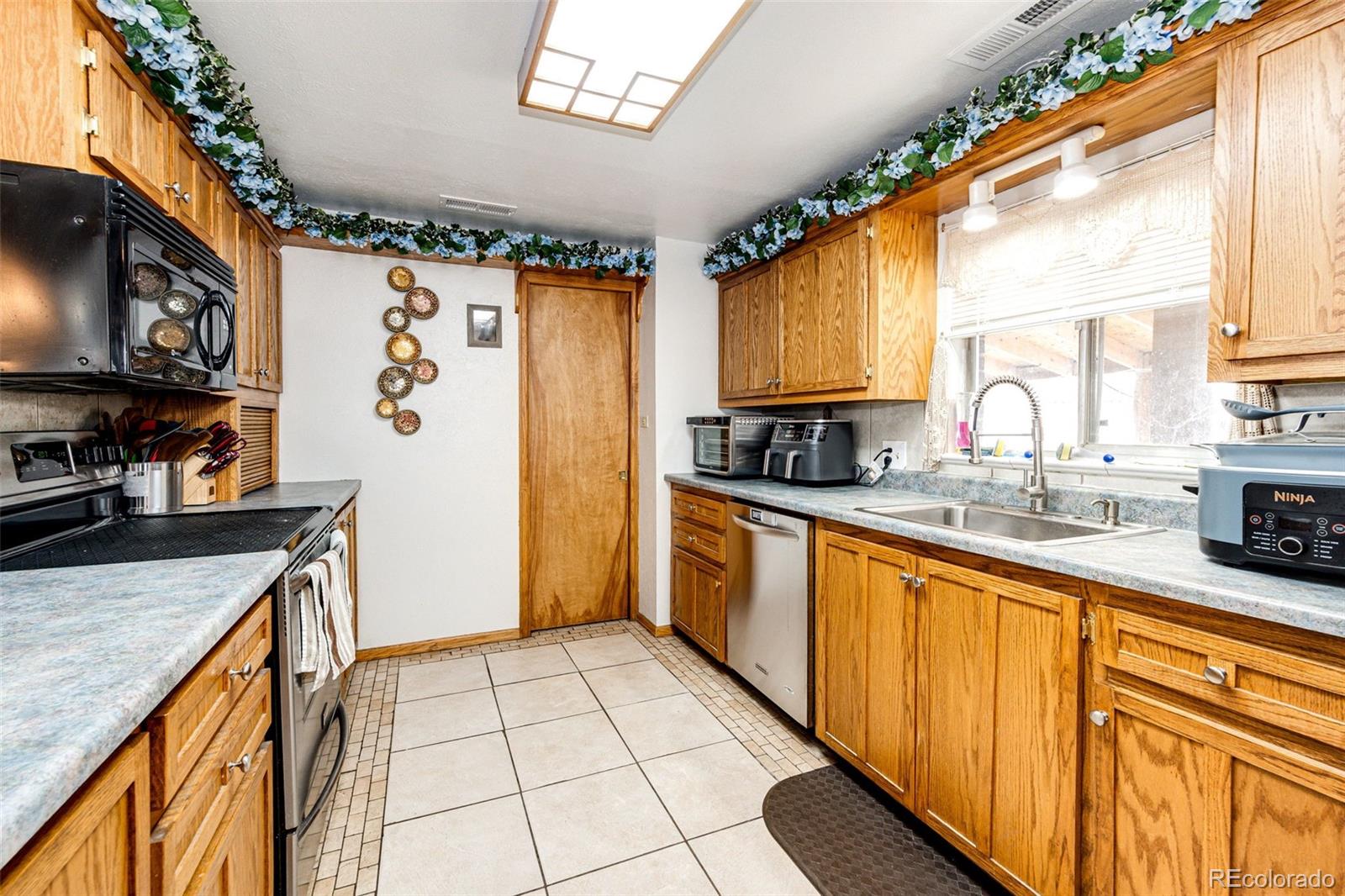 691 3rd Avenue Deer Trail CO 80105