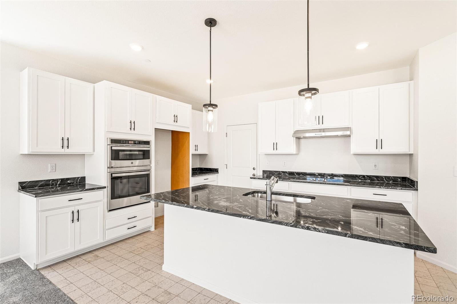 9264 Biscay Street Commerce City CO 80022