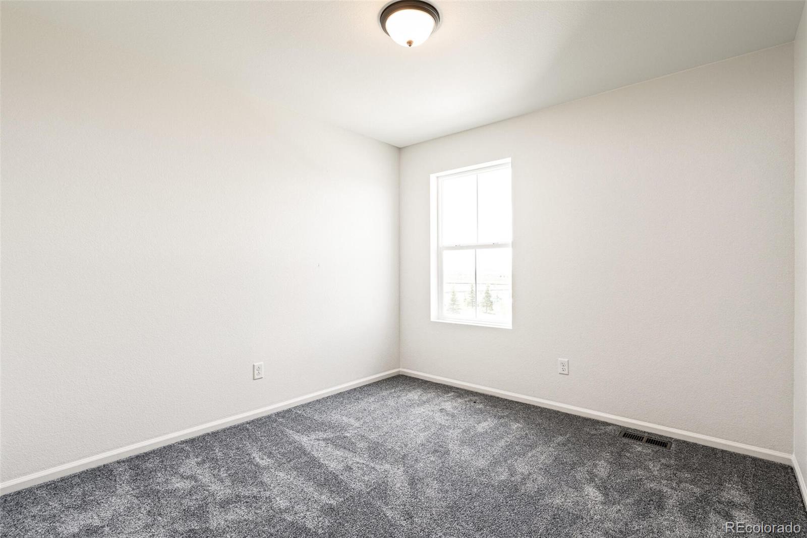 9264 Biscay Street Commerce City CO 80022