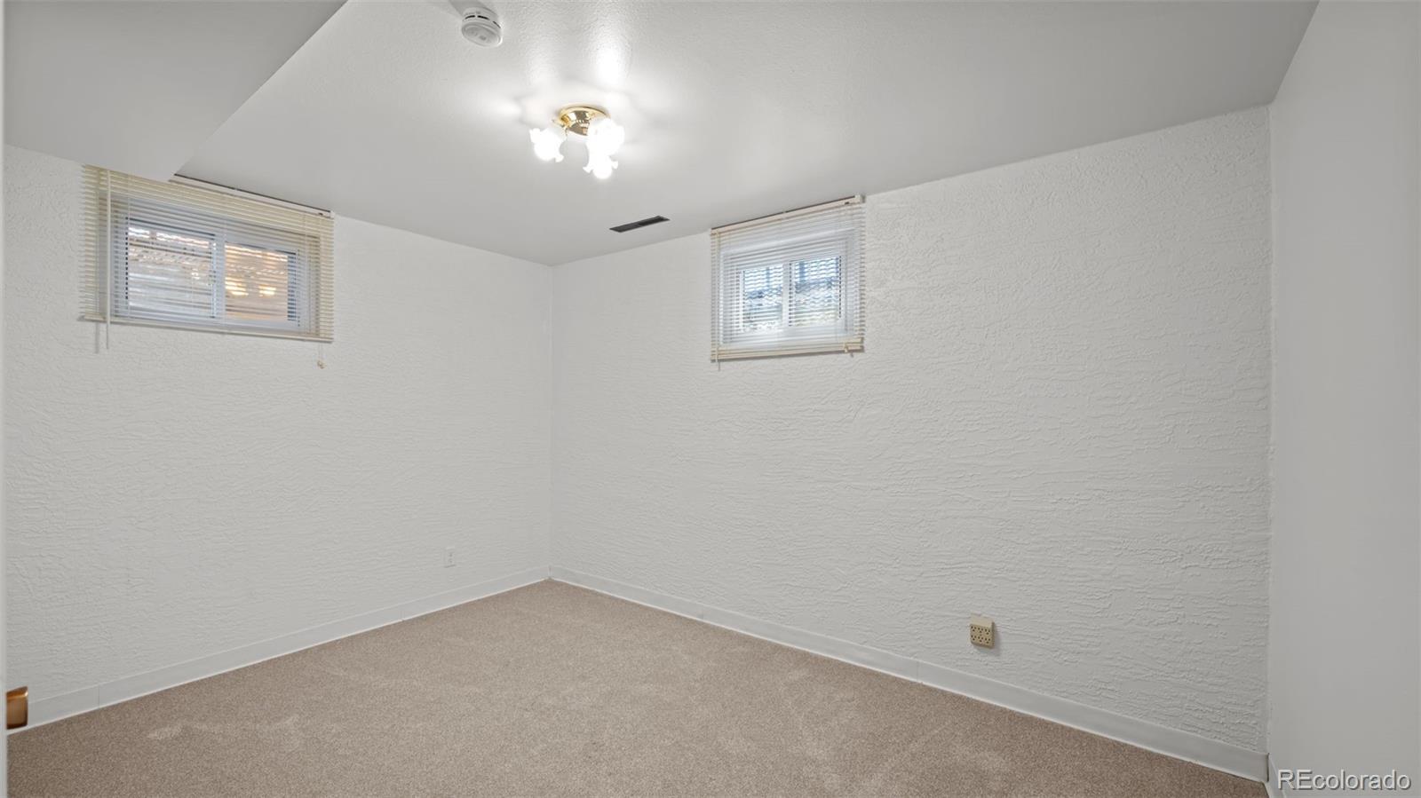 1304 De Reamer Circle Colorado Springs CO 80915