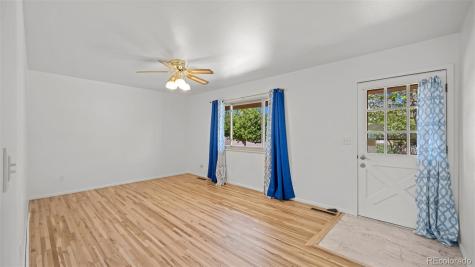1304 De Reamer Circle Colorado Springs CO 80915