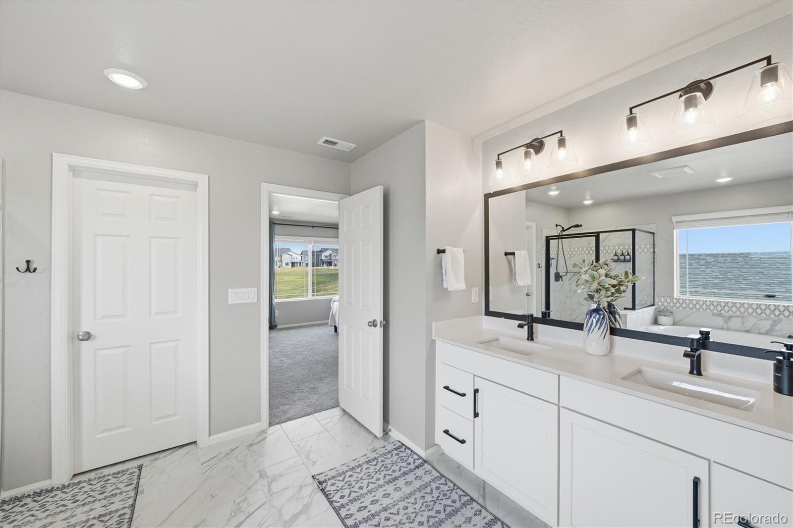 1834 S De Gaulle Court Aurora CO 80018