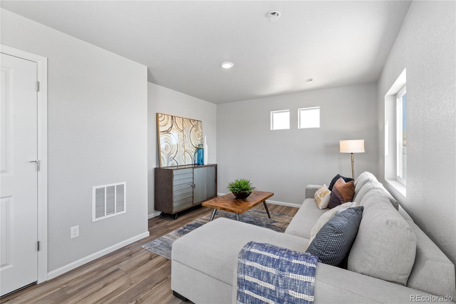 46593 Sunflower Lane Bennett CO 80102