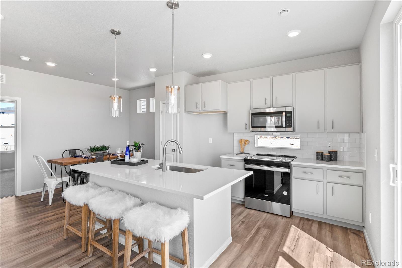 46593 Sunflower Lane Bennett CO 80102