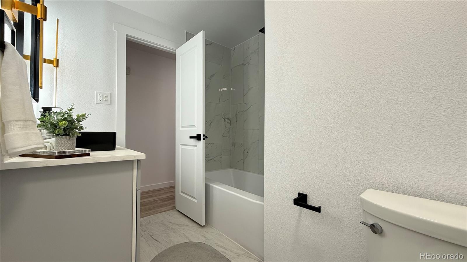 443 Jamaica Street Aurora CO 80010