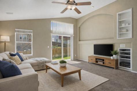 5932 S Versailles Street Aurora CO 80015