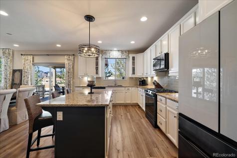 7045 S Robertsdale Way Aurora CO 80016