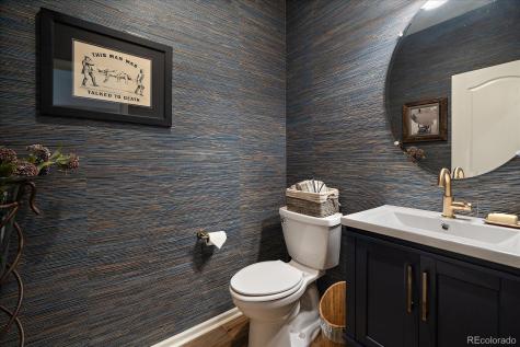 7045 S Robertsdale Way Aurora CO 80016