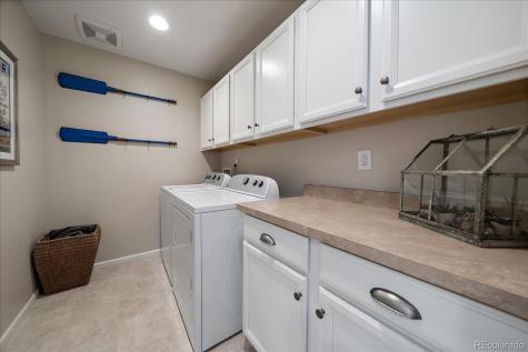 7045 S Robertsdale Way Aurora CO 80016