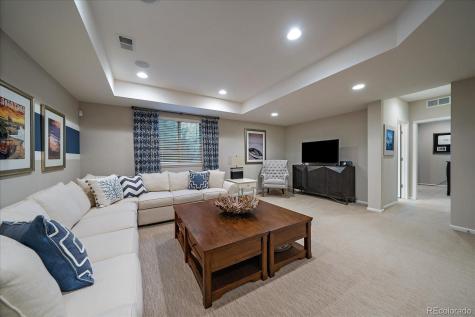 7045 S Robertsdale Way Aurora CO 80016