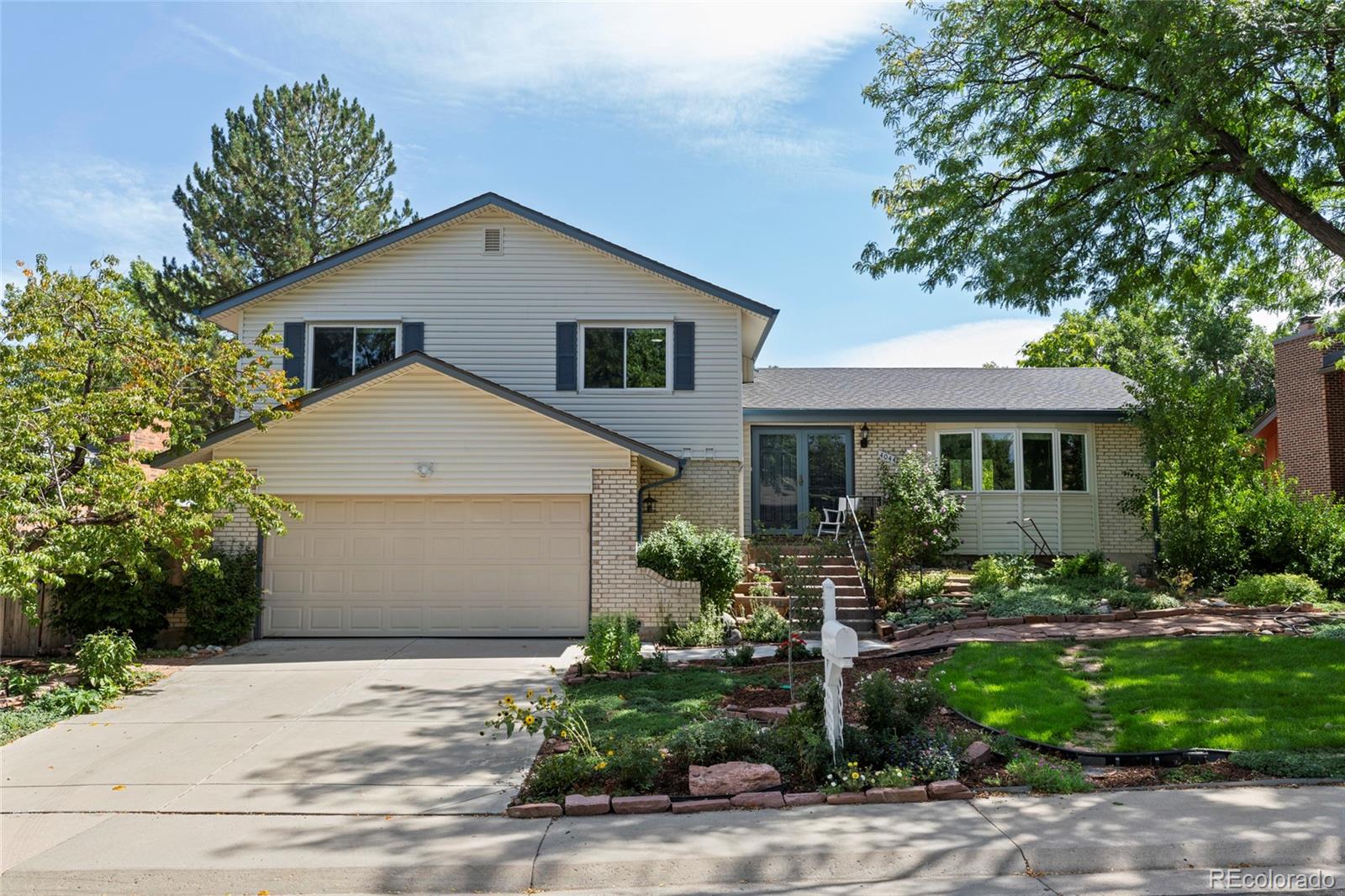 4044 S Quince Street Denver CO 80237