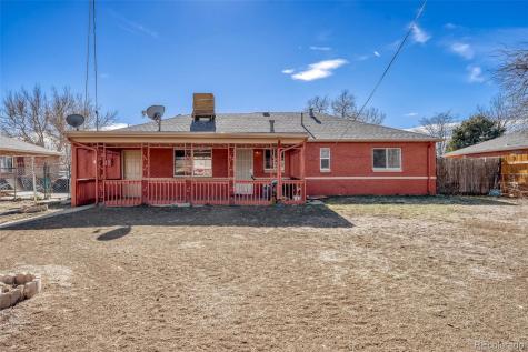 756 Ursula Street Aurora CO 80011