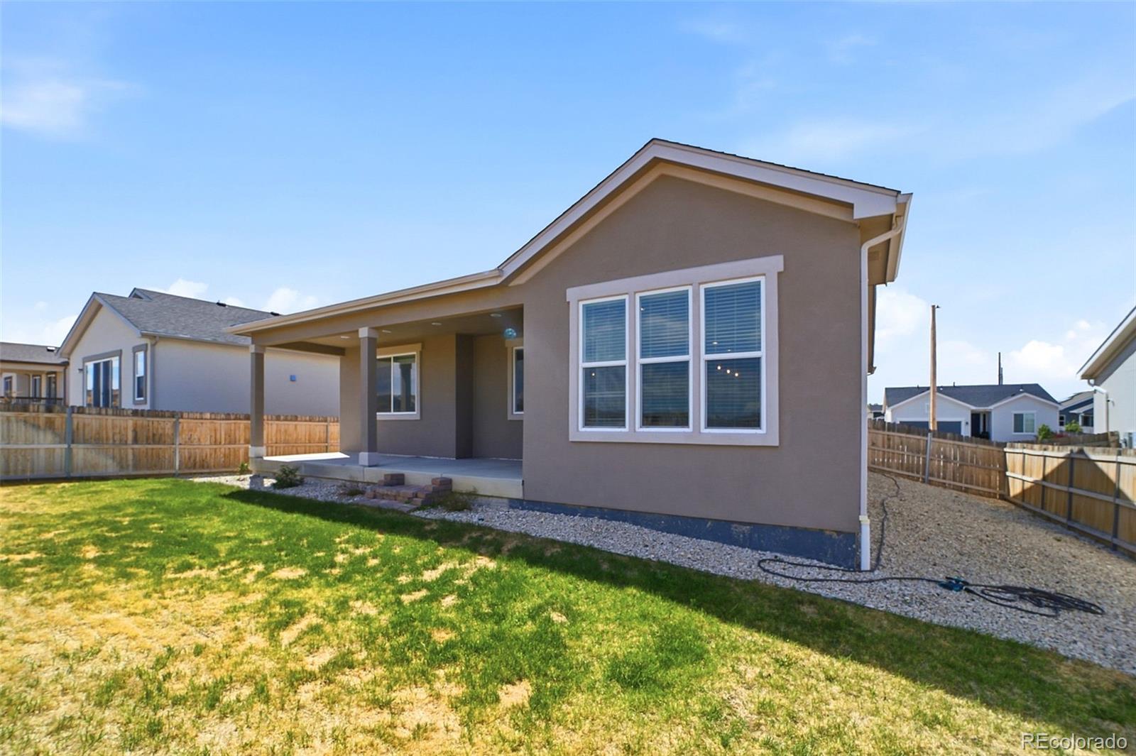2213 Sunrise Lane Pueblo CO 81008