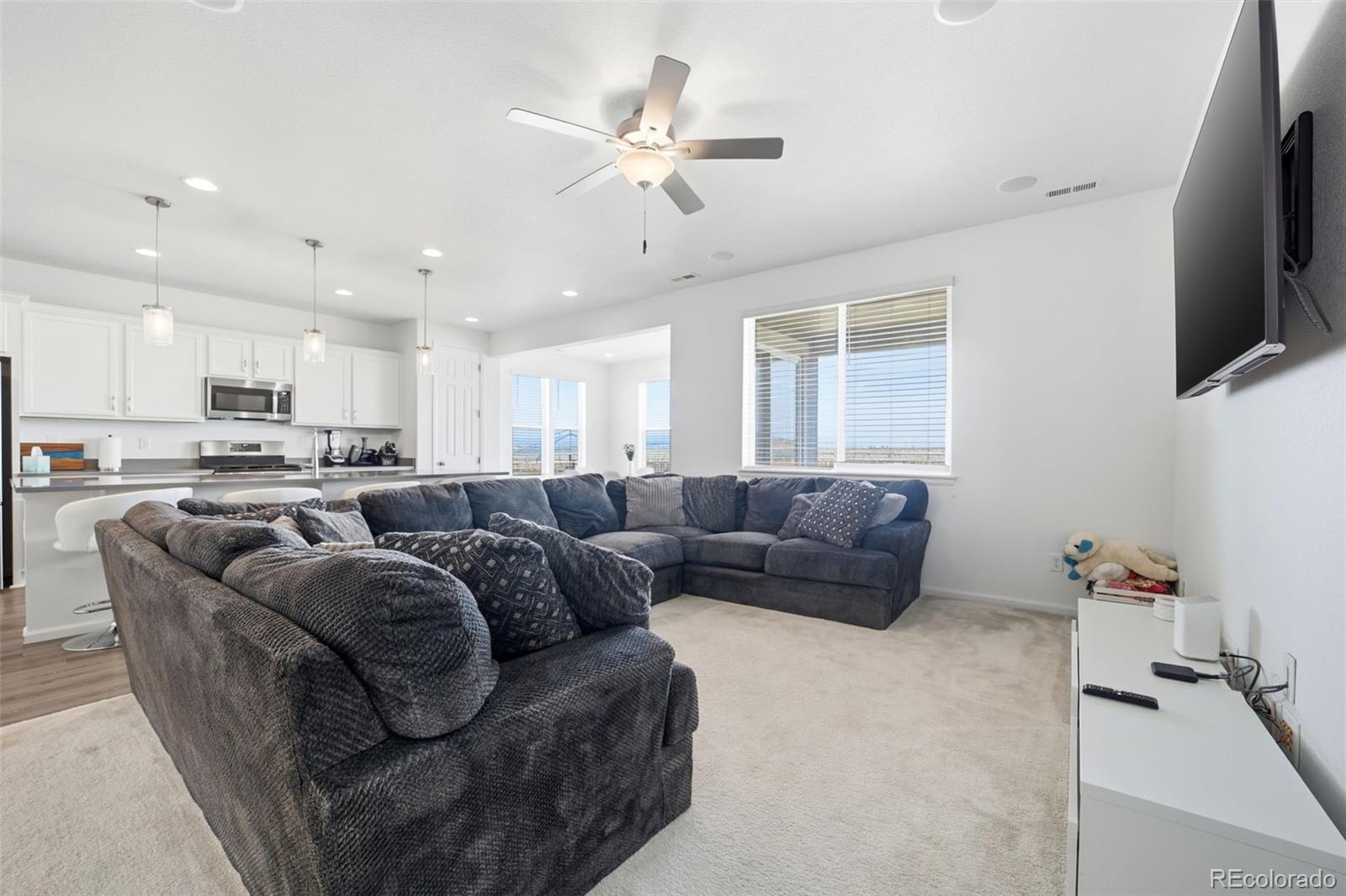 2213 Sunrise Lane Pueblo CO 81008
