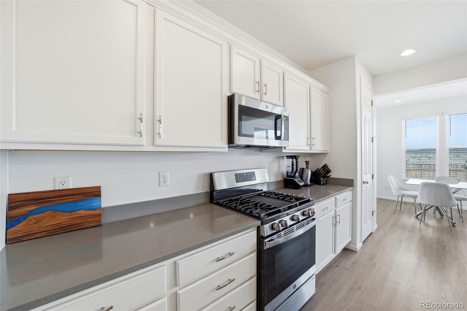 2213 Sunrise Lane Pueblo CO 81008