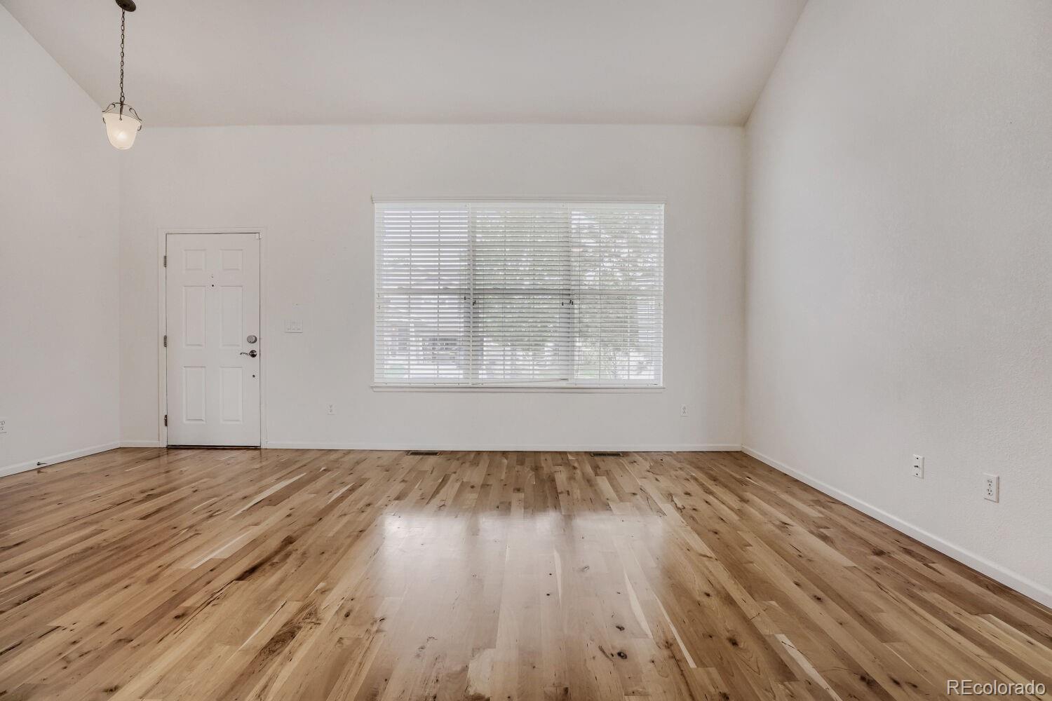 1542 S Haleyville Street Aurora CO 80018