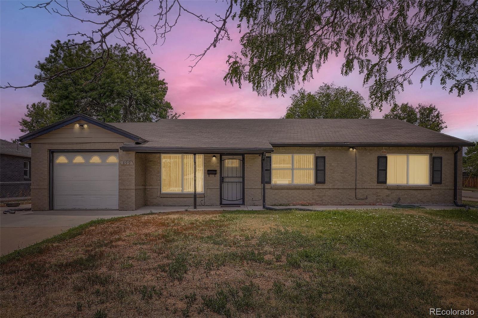 899 Troy Street Aurora CO 80011