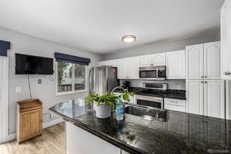1283 S Bahama Street Aurora CO 80017