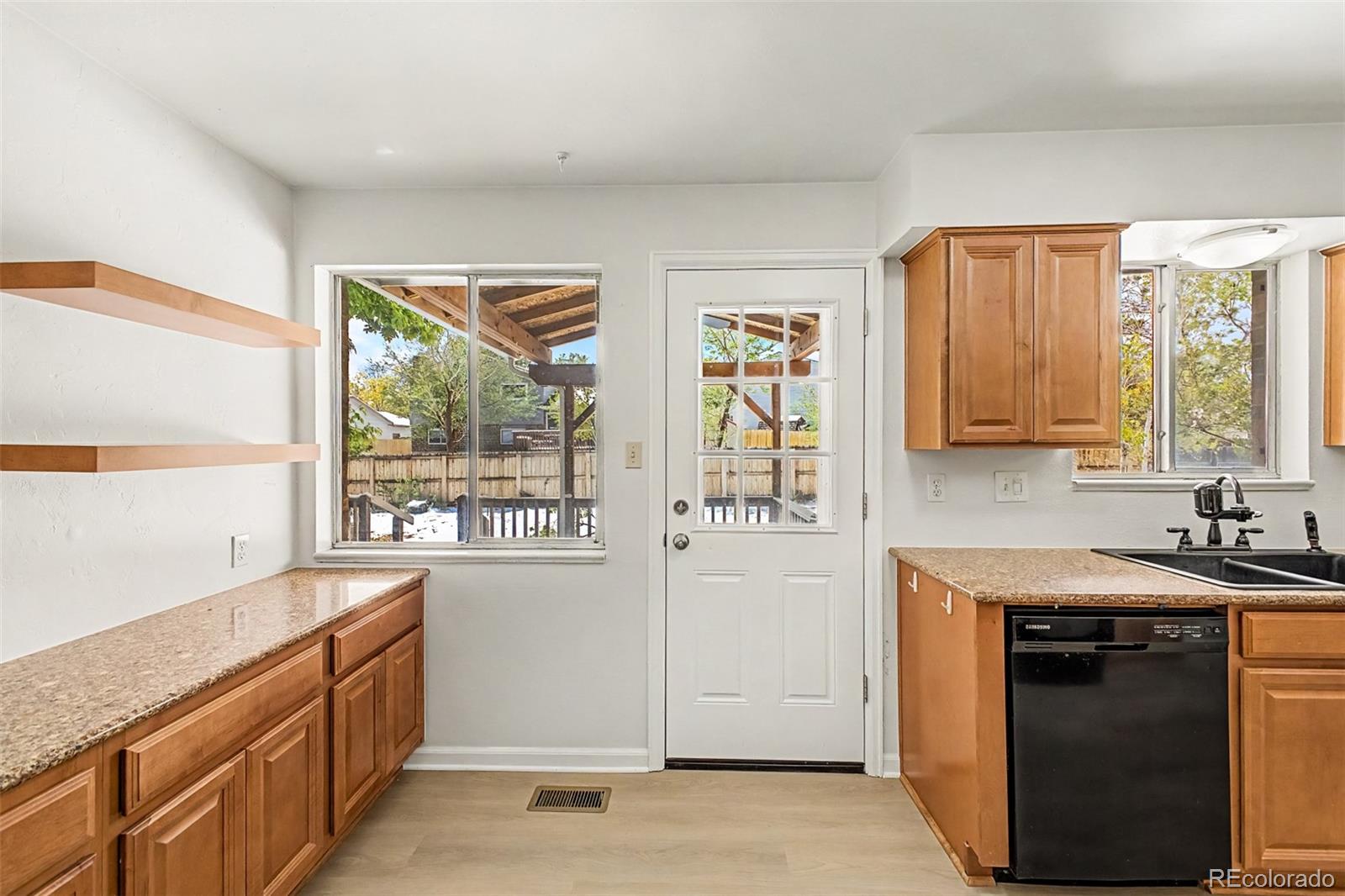 1509 S Vivian Street Longmont CO 80501