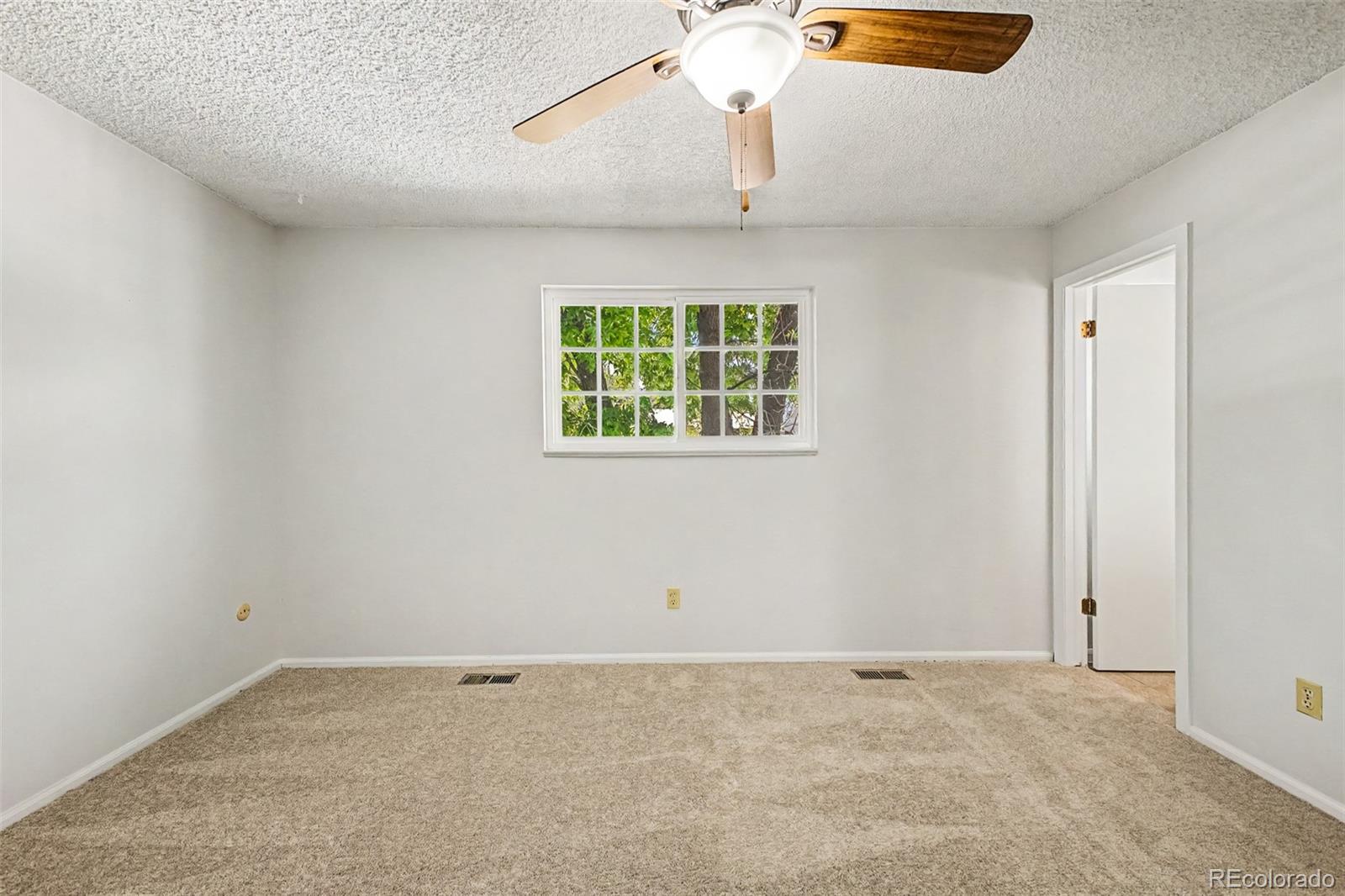1509 S Vivian Street Longmont CO 80501