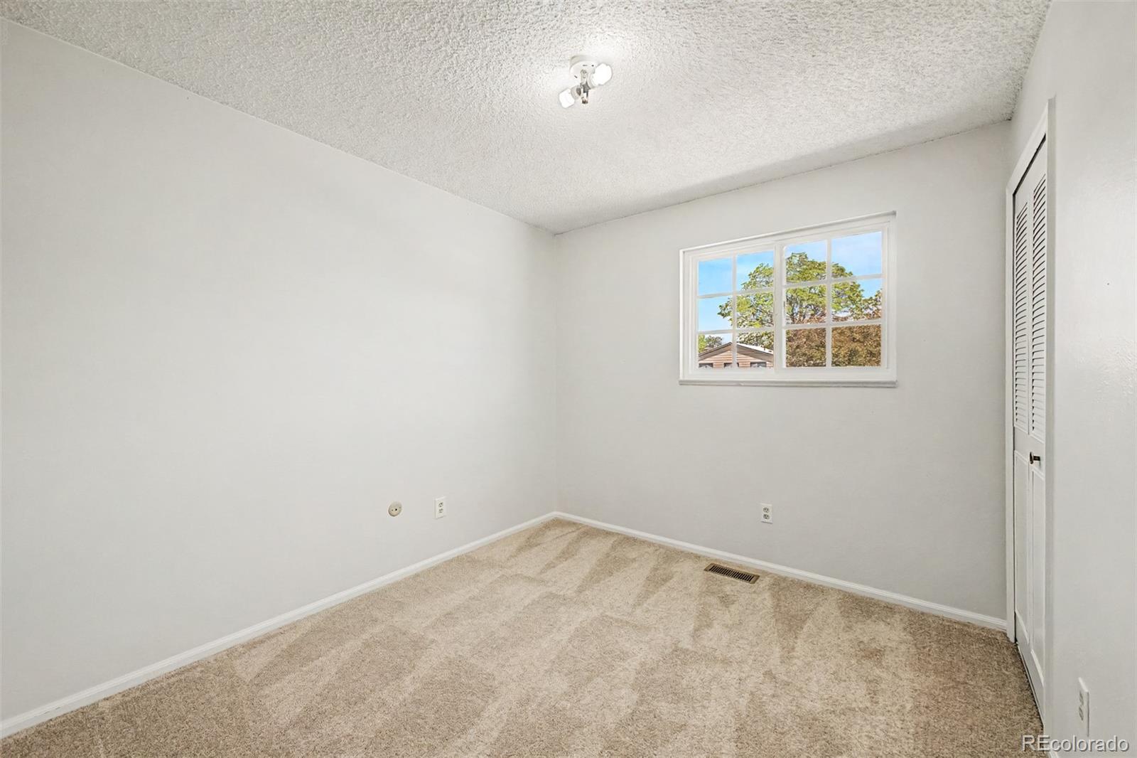 1509 S Vivian Street Longmont CO 80501