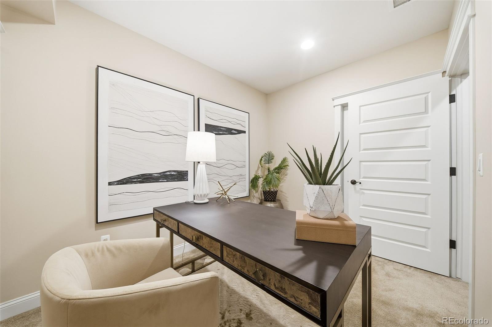6082 Chester Street Denver CO 80238