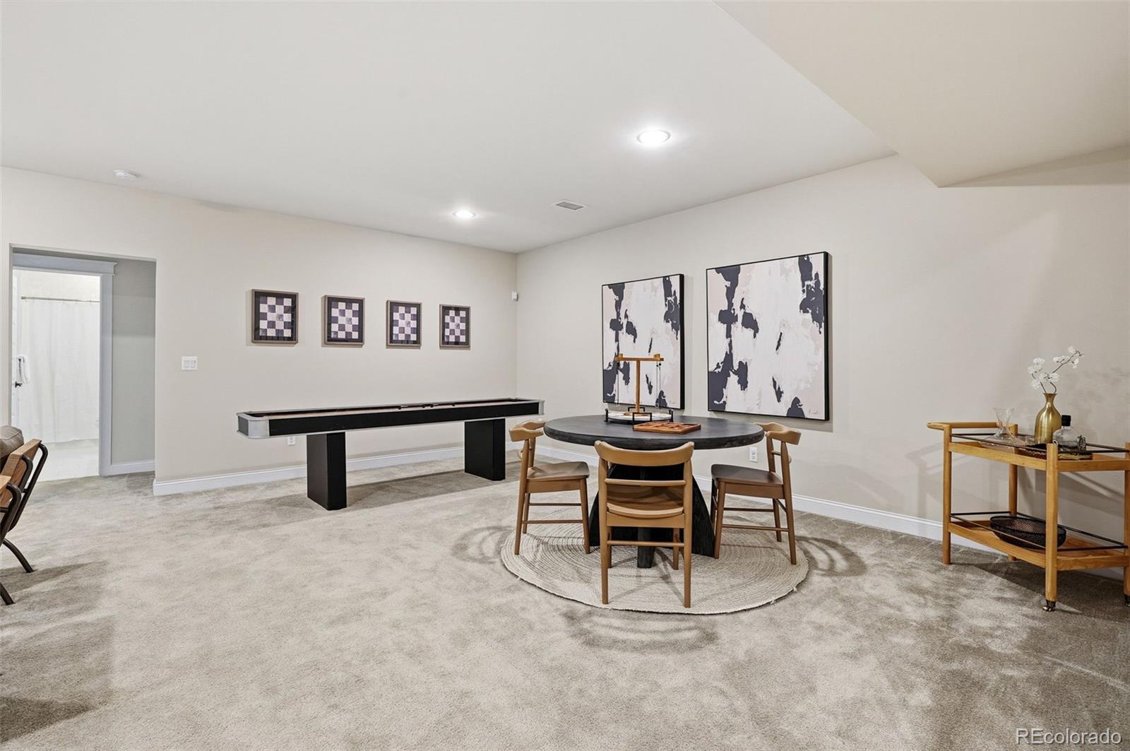 6082 Chester Street Denver CO 80238