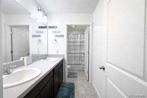 37 S Waterloo Street Aurora CO 80018