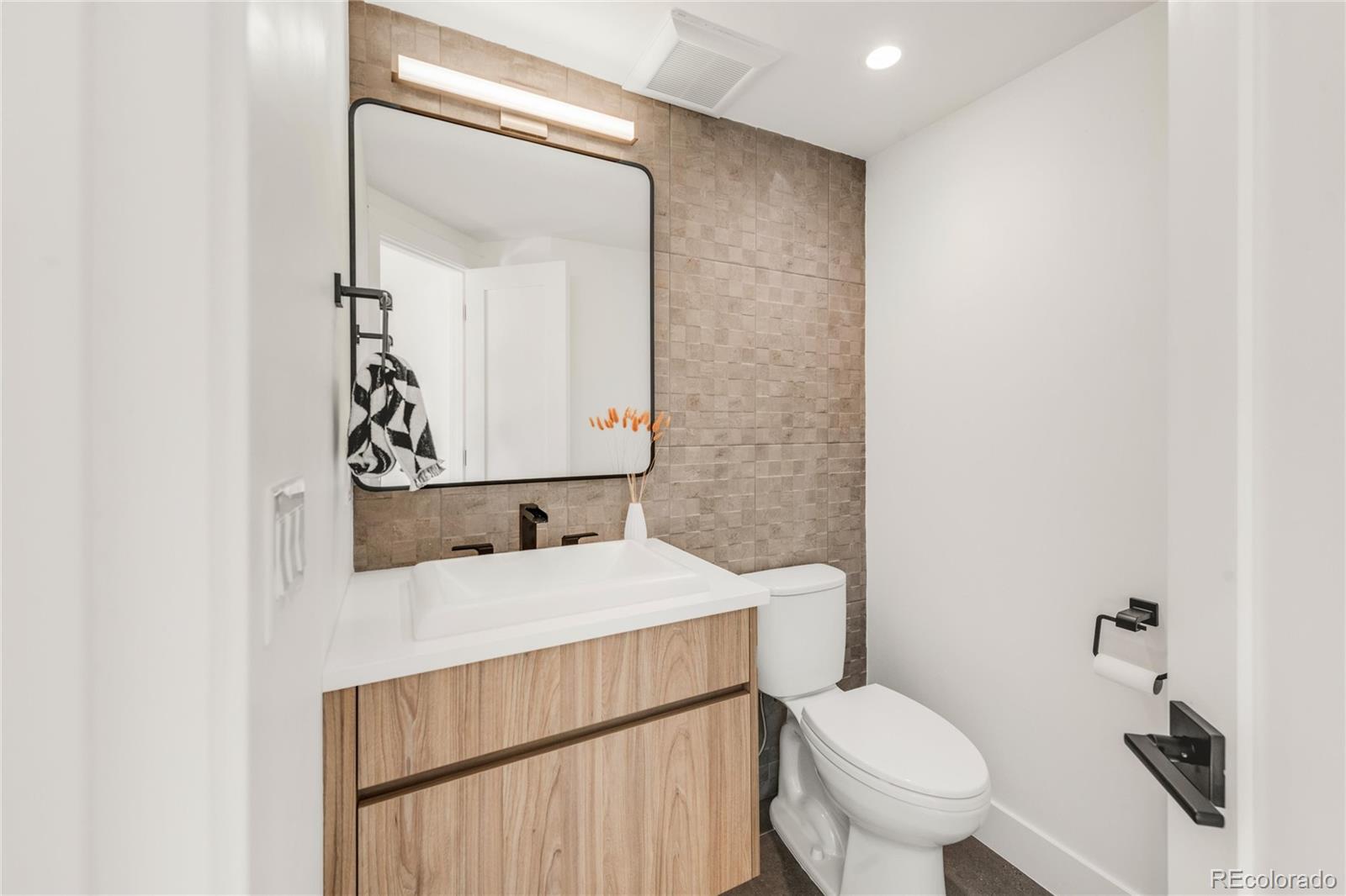 4721 Elm Court Denver CO 80211